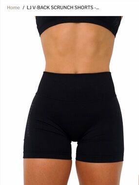 KEEP THAT PUMP (NWT) Women’s Scrunch Booty Athletic Bike Shorts